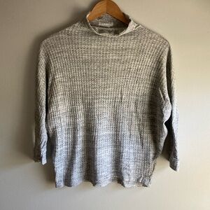 Velvet Graham & Spencer Loose 3/4 Sleeve Light Gray Knit Cowl Neck Sweater Top